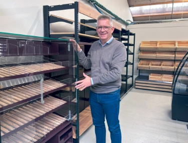 Butikken i Vestervig er renoveret fra A-Z og er nu en topmoderne butik, og den første med inventar fra Vibocold. Det er jeg ret stolt af..